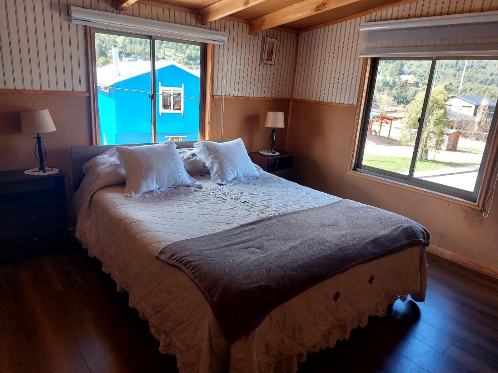 Hostal Y Cabanas Ventisquero Пуерто Пуюхуапи Екстериор снимка