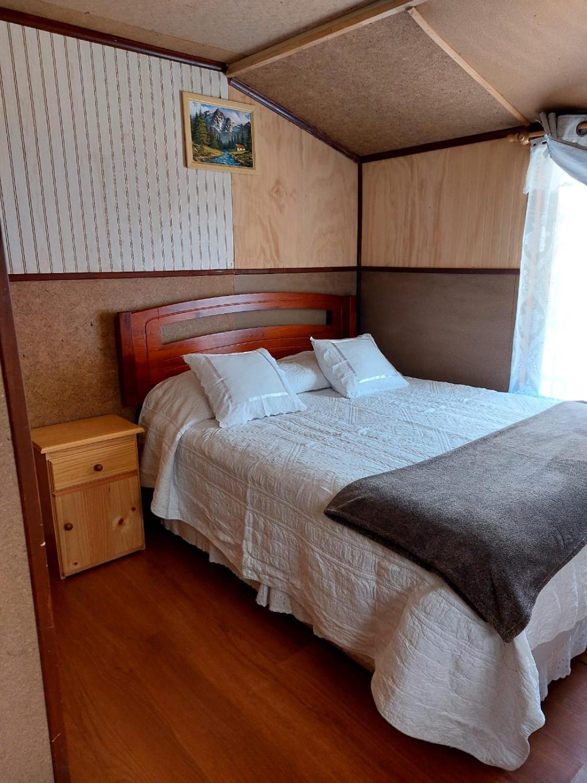 Hostal Y Cabanas Ventisquero Пуерто Пуюхуапи Екстериор снимка