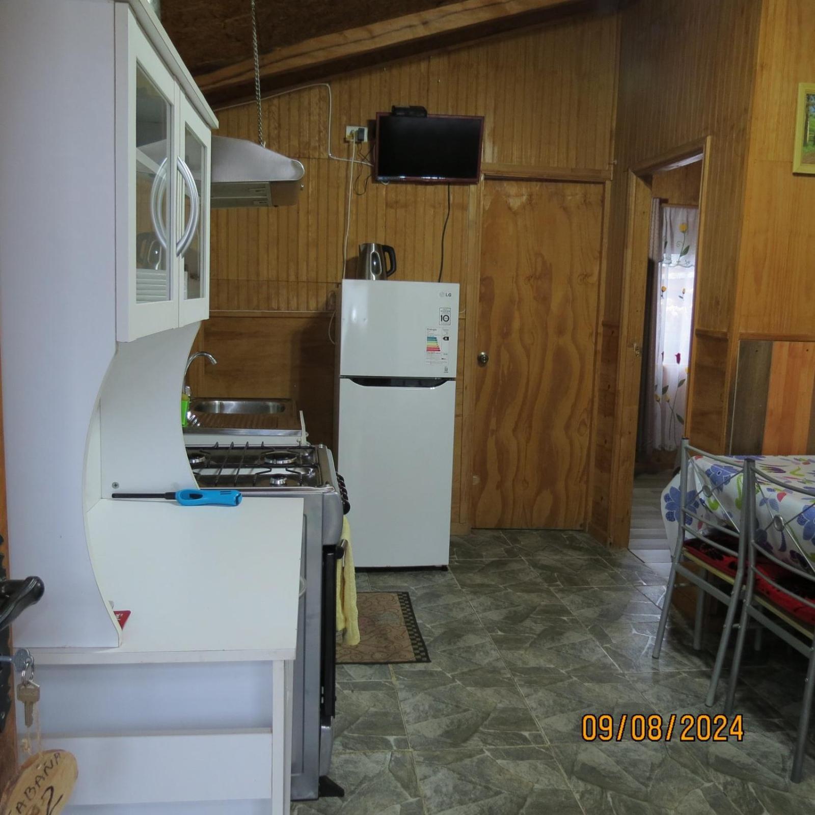 Hostal Y Cabanas Ventisquero Пуерто Пуюхуапи Екстериор снимка
