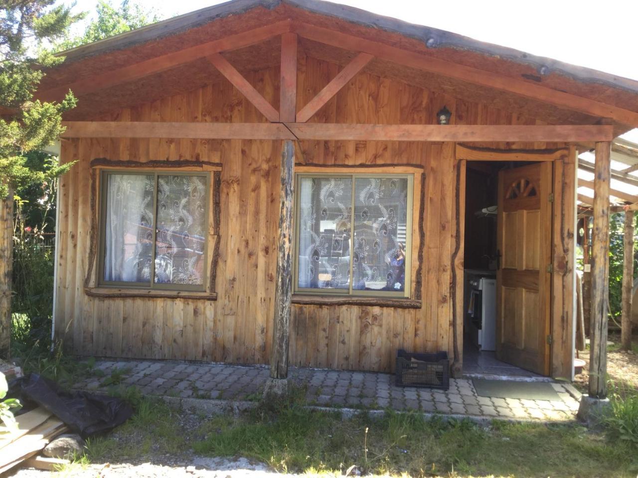 Hostal Y Cabanas Ventisquero Пуерто Пуюхуапи Екстериор снимка